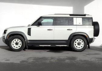 Подержанный автомобиль Land Rover Defender Suv 2021 года (8 фото)