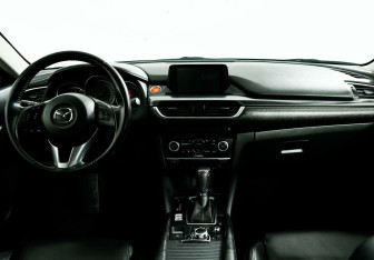 Подержанный автомобиль Mazda 6 Sedan 2015 года (10 фото)