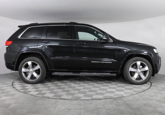 Подержанный автомобиль Jeep Grand Cherokee 2014 года (4 фото)