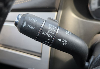 Подержанный автомобиль Jaguar XF Sedan 2009 года (16 фото)