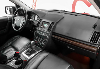 Подержанный автомобиль Land Rover Freelander 2014 года (9 фото)
