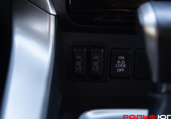 Подержанный автомобиль Mitsubishi Pajero Sport 2018 года (20 фото)