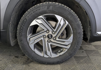 Подержанный автомобиль Hyundai Santa Fe 2021 года (12 фото)