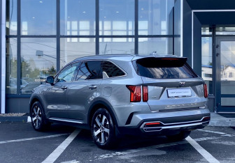 Подержанный автомобиль Kia Sorento 2021 года (7 фото)