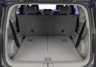 Подержанный автомобиль Chevrolet Orlando 2012 года (10 фото)