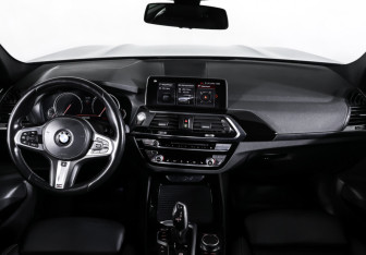 Подержанный автомобиль BMW X3 2018 года (17 фото)