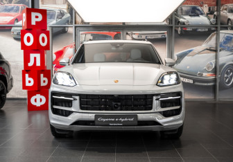 Новый Porsche Cayenne 2025 (3 фото)