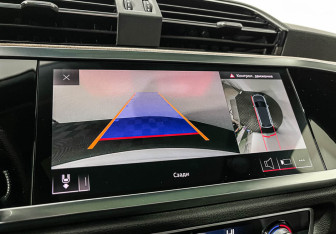 Подержанный автомобиль Audi Q3 2019 года (19 фото)