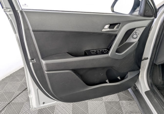 Подержанный автомобиль Hyundai Creta 2019 года (19 фото)