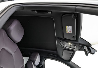 Подержанный автомобиль Porsche Cayenne 2024 года (22 фото)