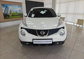 Подержанный автомобиль Nissan Juke 2012 года (2 фото)