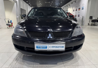 Подержанный автомобиль Mitsubishi Lancer Sedan 2007 года (2 фото)