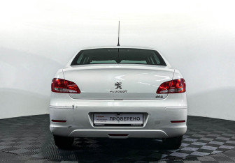 Подержанный автомобиль Peugeot 408 2013 года (6 фото)
