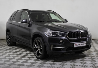 Подержанный автомобиль BMW X5 2017 года (3 фото)