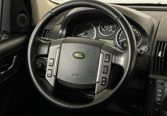 Подержанный автомобиль Land Rover Freelander 2009 года (14 фото)