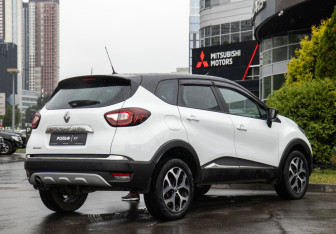 Подержанный автомобиль Renault Kaptur 2017 года (4 фото)