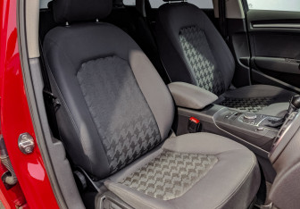 Подержанный автомобиль Audi A3 Hatchback 2013 года (23 фото)