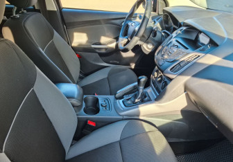 Подержанный автомобиль Ford Focus Hatchback 2012 года (11 фото)