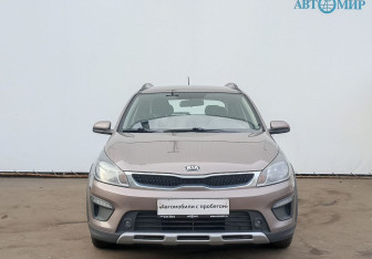 Подержанный автомобиль Kia Rio Hatchback 2018 года (2 фото)