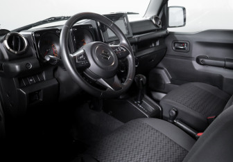 Подержанный автомобиль Suzuki Jimny 2020 года (14 фото)