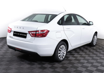 Подержанный автомобиль LADA (ВАЗ) Vesta Sedan 2021 года (5 фото)