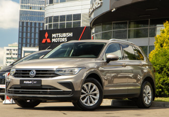 Подержанный автомобиль Volkswagen Tiguan 2021 года (21 фото)