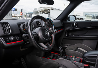 Подержанный автомобиль MINI Countryman 2020 года (7 фото)