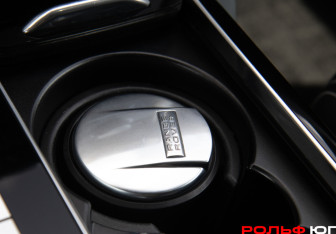 Подержанный автомобиль Land Rover Range Rover 2014 года (30 фото)