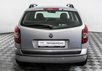 Подержанный автомобиль Renault Laguna Wagon 2006 года (6 фото)