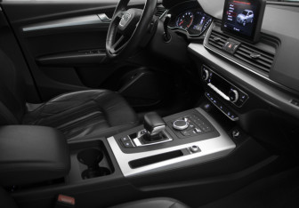 Подержанный автомобиль Audi Q5 2020 года (30 фото)