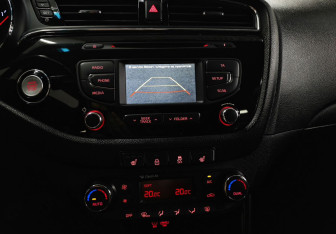 Подержанный автомобиль Kia Ceed Hatchback 2016 года (16 фото)