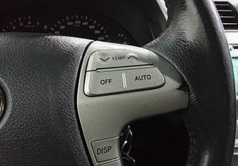 Подержанный автомобиль Toyota Camry Sedan 2008 года (14 фото)