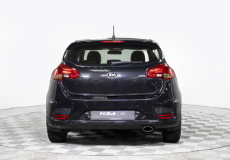 Подержанный автомобиль Kia Ceed Hatchback 2015 года (6 фото)