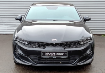 Подержанный автомобиль Kia K5 2021 года (2 фото)