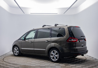 Подержанный автомобиль Ford Galaxy 2011 года (7 фото)