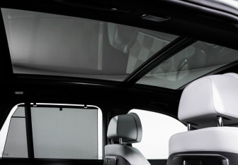 Подержанный автомобиль BMW X5 2025 года (18 фото)