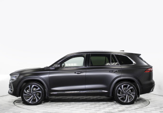 Подержанный автомобиль Geely Monjaro 2023 года (8 фото)