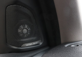 Подержанный автомобиль BMW X5 2014 года (17 фото)
