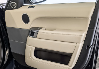 Подержанный автомобиль Land Rover Range Rover Sport 2017 года (25 фото)