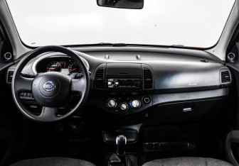 Подержанный автомобиль Nissan Micra Hatchback 2006 года (11 фото)