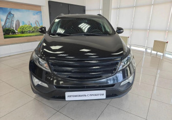 Подержанный автомобиль Kia Sportage 2012 года (2 фото)