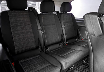 Подержанный автомобиль Mercedes-Benz Vito 2015 года (10 фото)