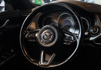 Подержанный автомобиль Mazda CX-9 2021 года (26 фото)