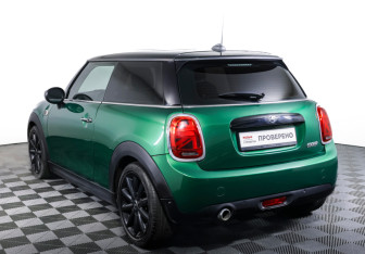 Подержанный автомобиль MINI Hatch 2019 года (7 фото)
