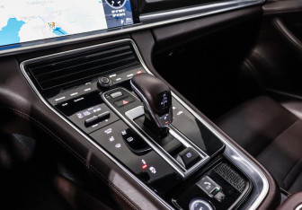 Подержанный автомобиль Porsche Panamera Wagon 2017 года (47 фото)