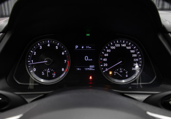 Подержанный автомобиль Hyundai Sonata 2021 года (13 фото)