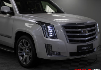 Подержанный автомобиль Cadillac Escalade Suv 2015 года (34 фото)