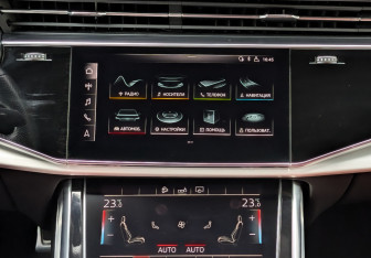 Подержанный автомобиль Audi SQ7 2020 года (15 фото)