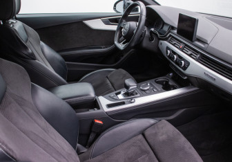 Подержанный автомобиль Audi A5 Coupe 2018 года (9 фото)