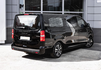 Новый Peugeot Traveller 2025 (2 фото)